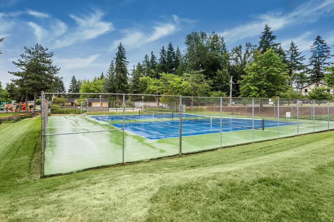 24-Tennis-Court